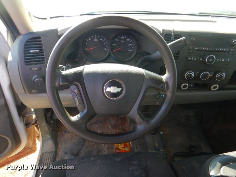 image for item DN6516 2011 Chevrolet Silverado 1500  Ext. Cab pickup truck