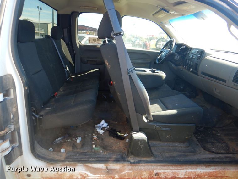 image for item DN6516 2011 Chevrolet Silverado 1500  Ext. Cab pickup truck