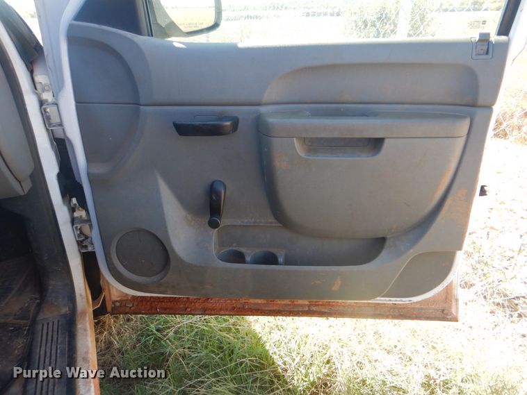 image for item DN6516 2011 Chevrolet Silverado 1500  Ext. Cab pickup truck