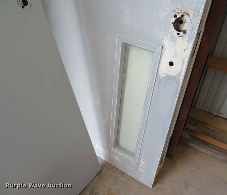 image for item DN7807 Approximately 14 doors