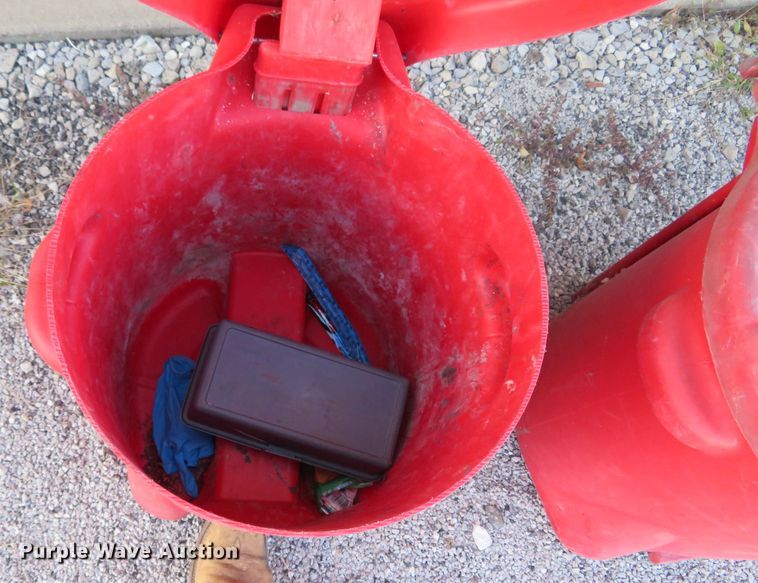 image for item DN7809 (2) refuse cans