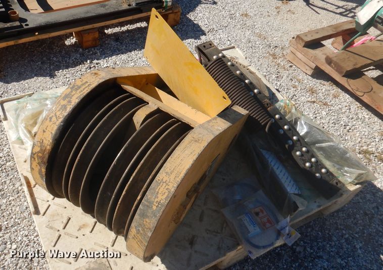 image for item DY9723 P&H crane block