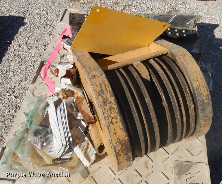 image for item DY9723 P&H crane block