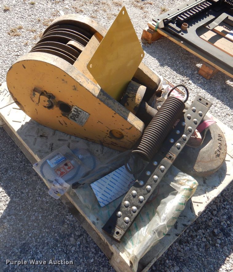 image for item DY9723 P&H crane block