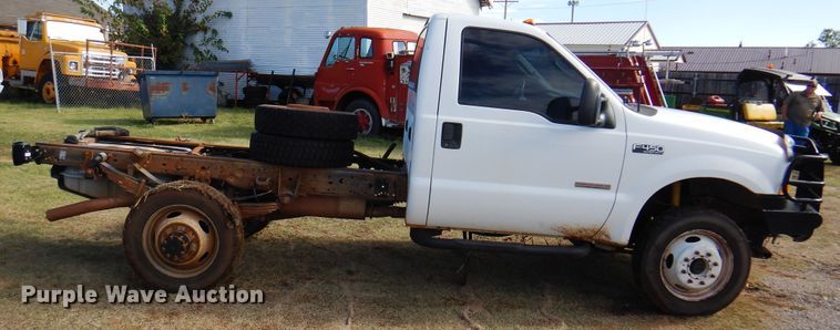 image for item EX9674 2003 Ford F450 Super Duty  truck cab and chassis