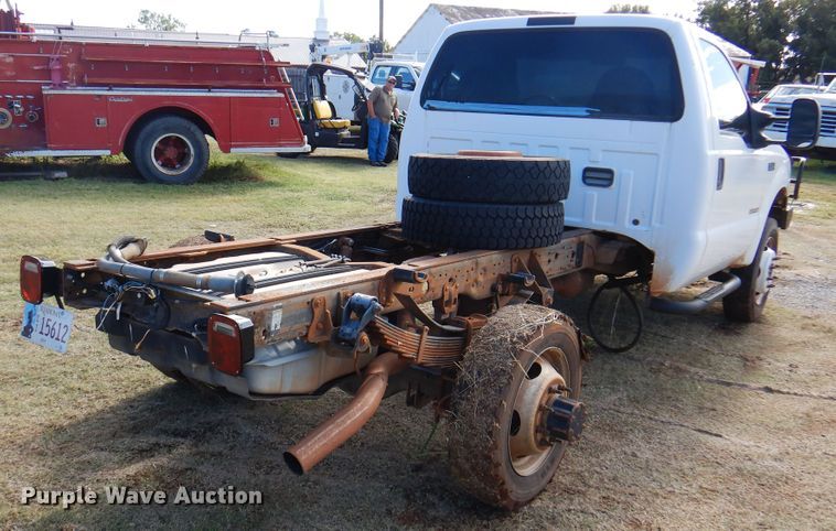 image for item EX9674 2003 Ford F450 Super Duty  truck cab and chassis