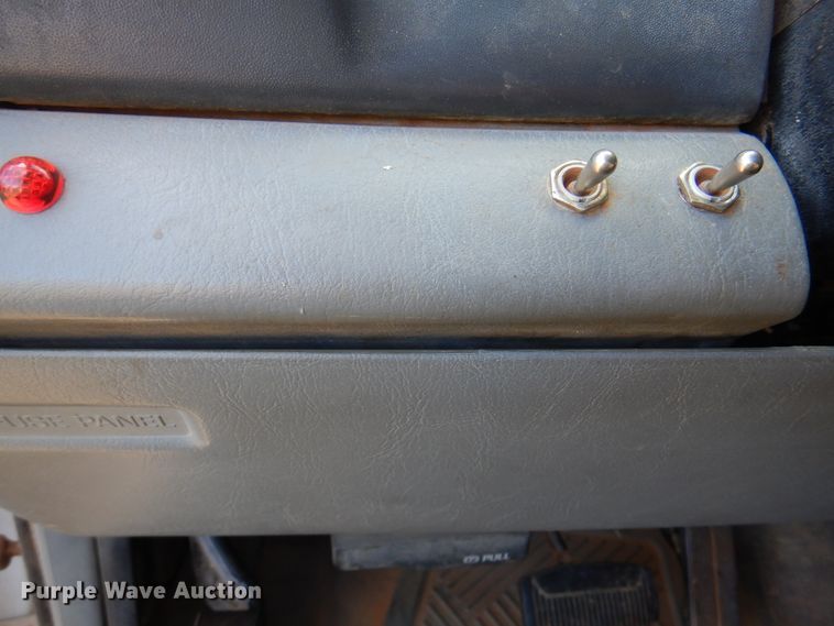 image for item EX9674 2003 Ford F450 Super Duty  truck cab and chassis