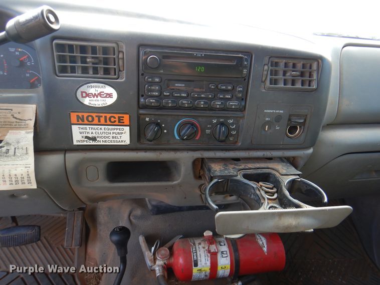 image for item EX9674 2003 Ford F450 Super Duty  truck cab and chassis