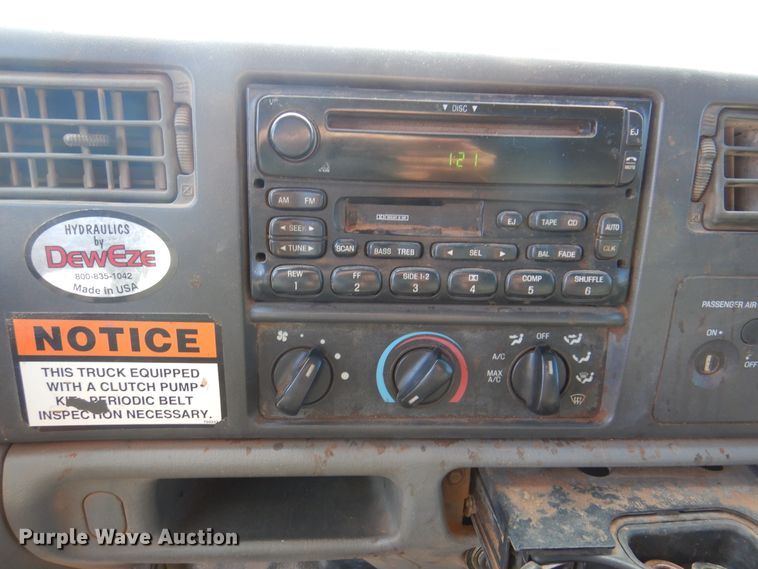 image for item EX9674 2003 Ford F450 Super Duty  truck cab and chassis