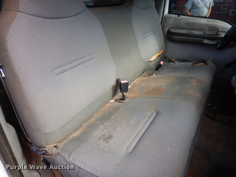 image for item EX9674 2003 Ford F450 Super Duty  truck cab and chassis