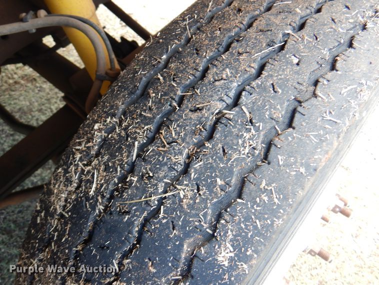 image for item EX9674 2003 Ford F450 Super Duty  truck cab and chassis