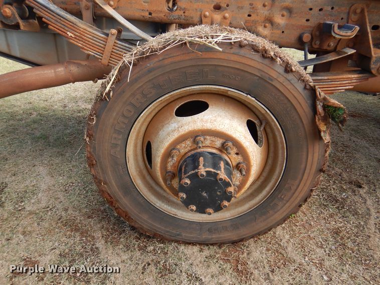 image for item EX9674 2003 Ford F450 Super Duty  truck cab and chassis