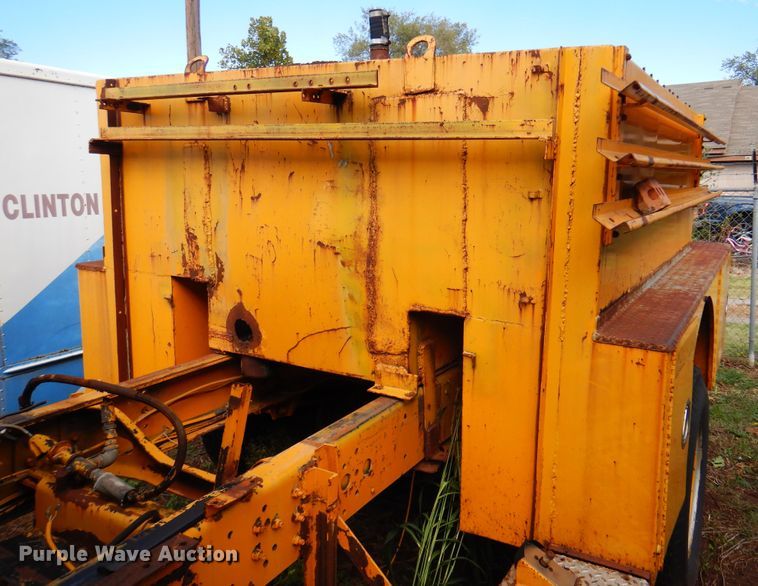 image for item EX9675 1980 International 1824  pumper fire truck