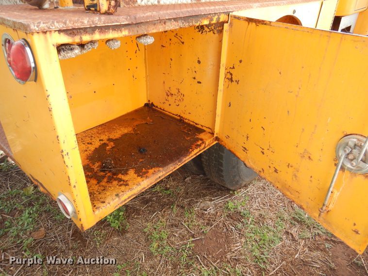 image for item EX9675 1980 International 1824  pumper fire truck