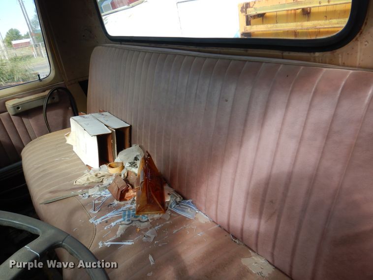 image for item EX9675 1980 International 1824  pumper fire truck