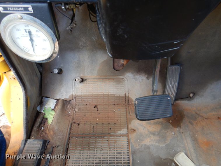 image for item EX9675 1980 International 1824  pumper fire truck