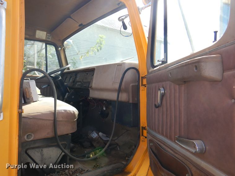 image for item EX9675 1980 International 1824  pumper fire truck