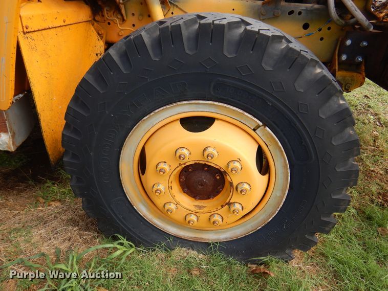 image for item EX9675 1980 International 1824  pumper fire truck