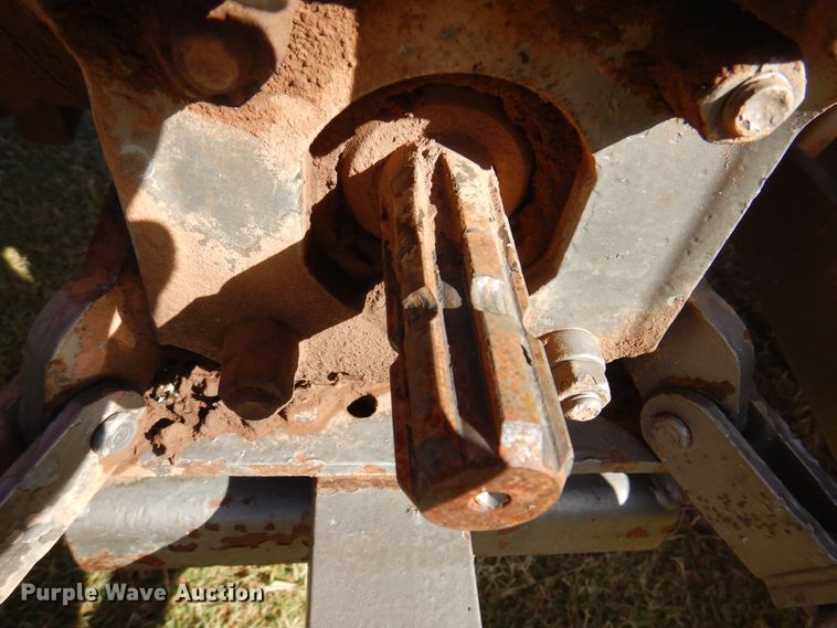 image for item EX9676 1975 Massey Ferguson 265  tractor