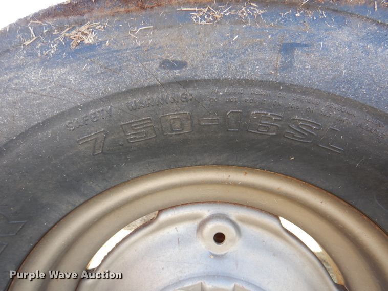 image for item EX9676 1975 Massey Ferguson 265  tractor