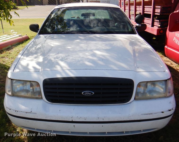 image for item EX9678 2000 Ford Crown Victoria Police Interceptor