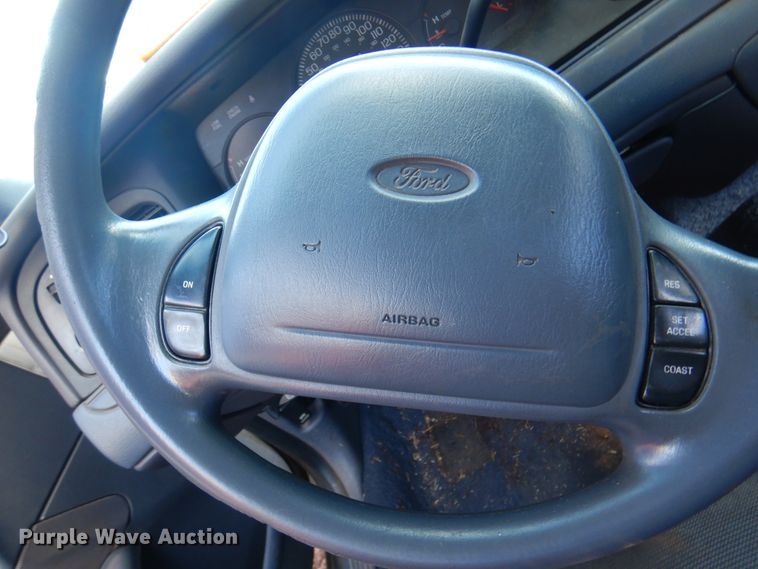 image for item EX9678 2000 Ford Crown Victoria Police Interceptor