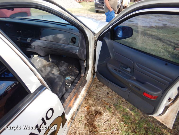image for item EX9678 2000 Ford Crown Victoria Police Interceptor