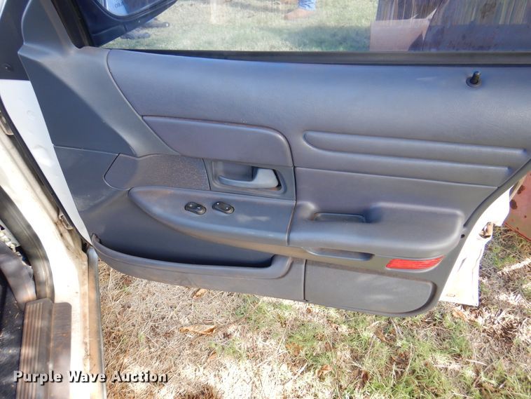 image for item EX9678 2000 Ford Crown Victoria Police Interceptor