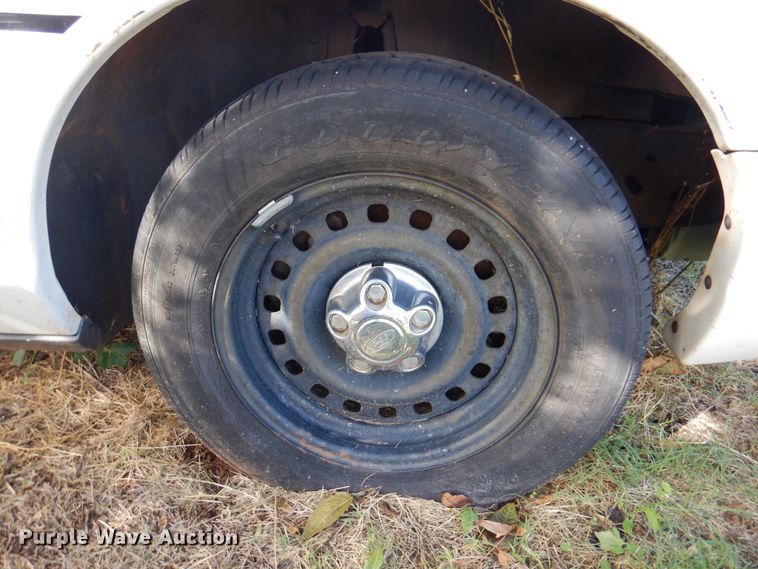 image for item EX9678 2000 Ford Crown Victoria Police Interceptor