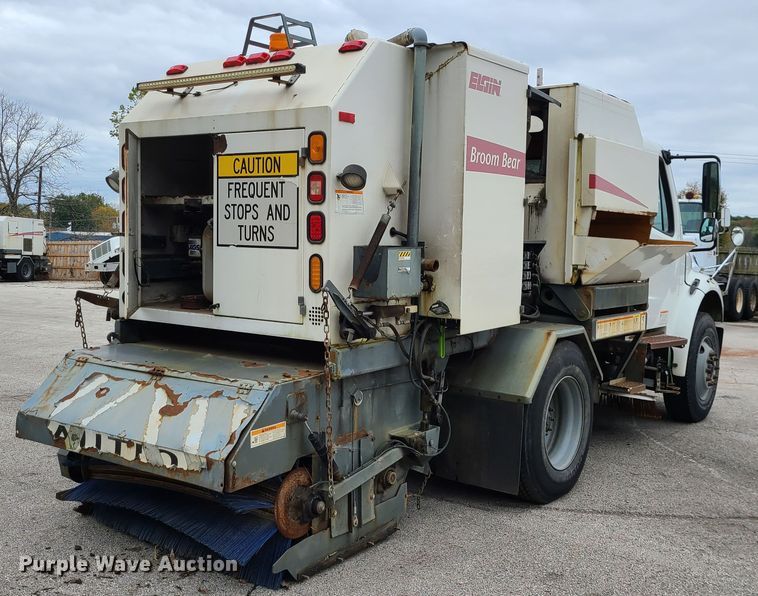 image for item EZ9207 2007 Freightliner M2 106  street sweeper truck
