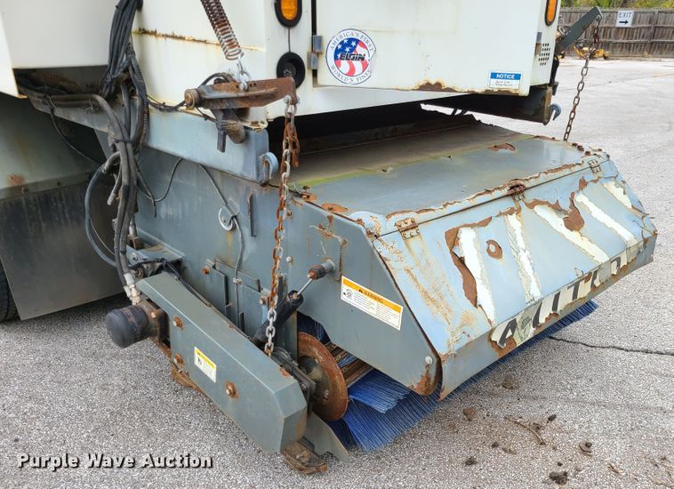 image for item EZ9207 2007 Freightliner M2 106  street sweeper truck