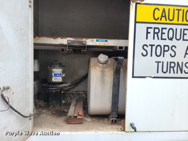 image for item EZ9207 2007 Freightliner M2 106  street sweeper truck