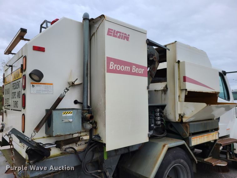 image for item EZ9207 2007 Freightliner M2 106  street sweeper truck