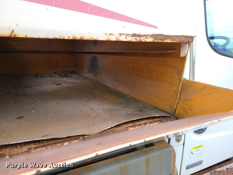 image for item EZ9207 2007 Freightliner M2 106  street sweeper truck