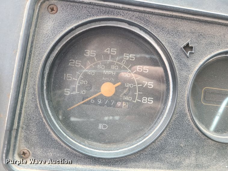 image for item EZ9209 1989 Chevrolet P30  delivery truck