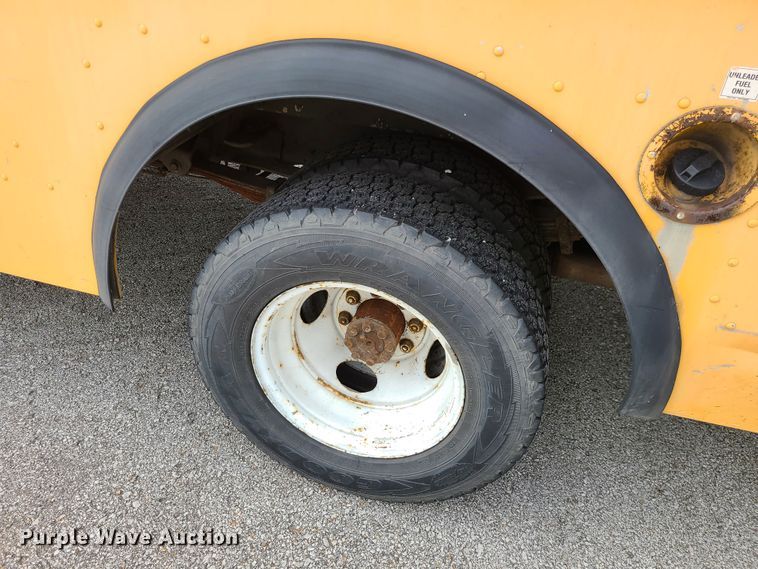 image for item EZ9209 1989 Chevrolet P30  delivery truck