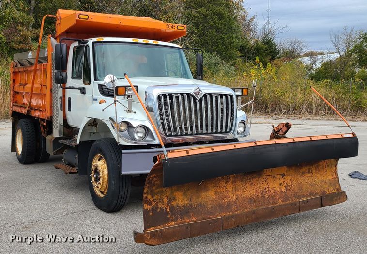 image for item EZ9211 2008 International WorkStar 7400  dump truck