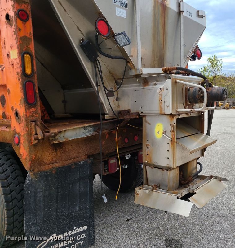 image for item EZ9211 2008 International WorkStar 7400  dump truck