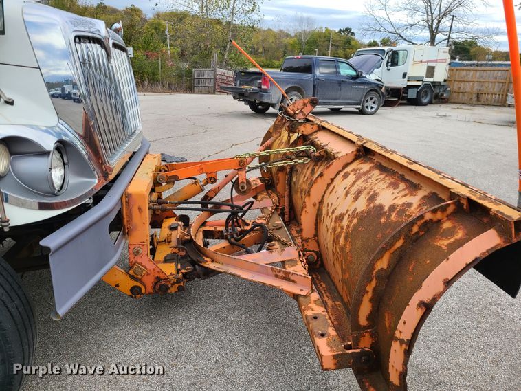 image for item EZ9211 2008 International WorkStar 7400  dump truck