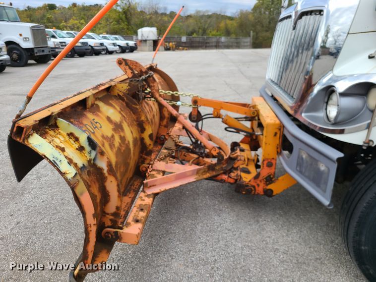 image for item EZ9211 2008 International WorkStar 7400  dump truck