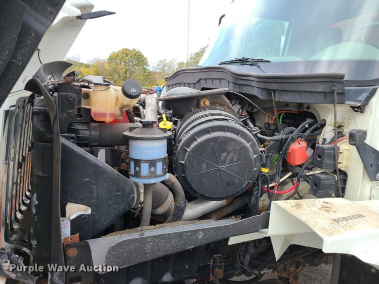 image for item EZ9211 2008 International WorkStar 7400  dump truck