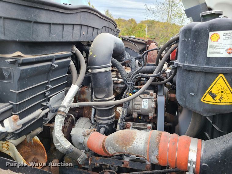 image for item EZ9211 2008 International WorkStar 7400  dump truck