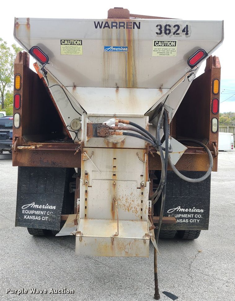 image for item EZ9212 2006 International 7300  dump truck