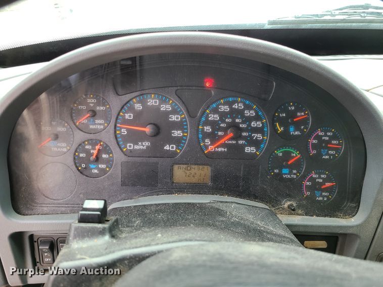 image for item EZ9212 2006 International 7300  dump truck