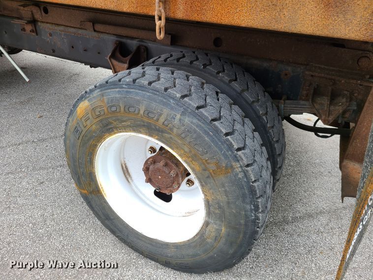 image for item EZ9212 2006 International 7300  dump truck