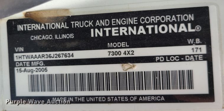 image for item EZ9212 2006 International 7300  dump truck