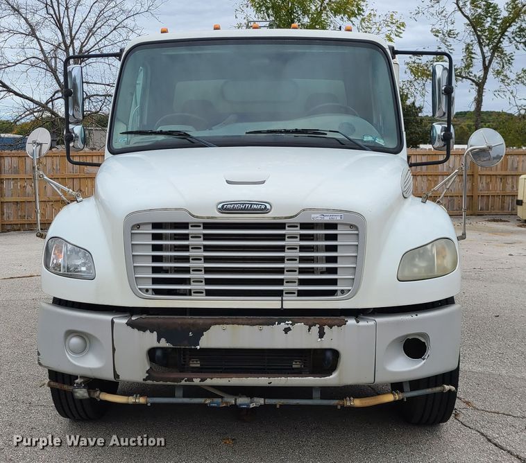 image for item EZ9213 2006 Freightliner Business Class M2 106  street sweeper truck