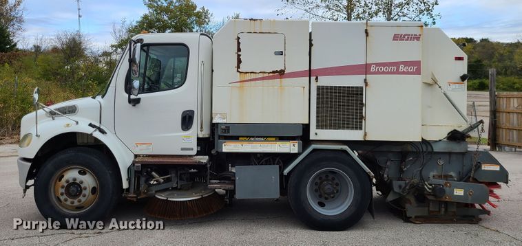 image for item EZ9213 2006 Freightliner Business Class M2 106  street sweeper truck