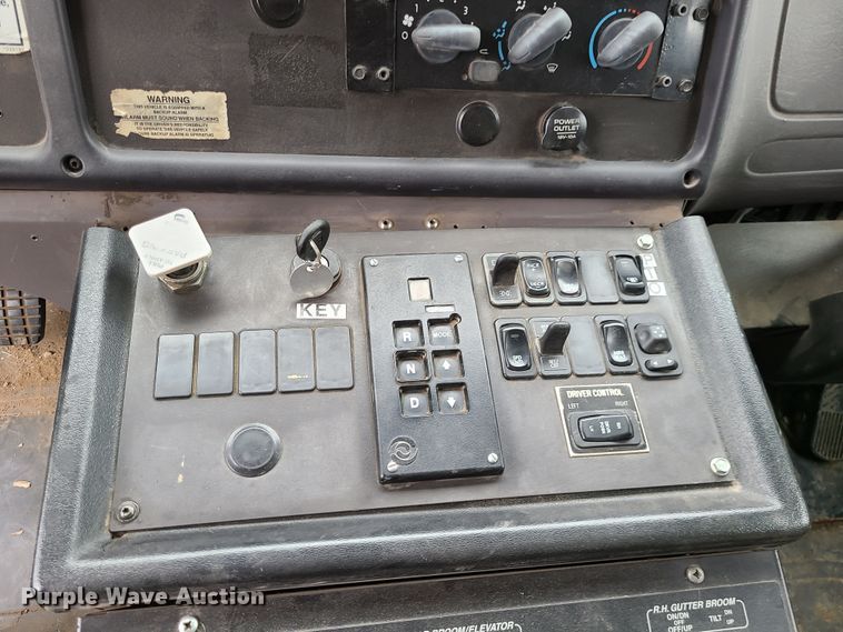 image for item EZ9213 2006 Freightliner Business Class M2 106  street sweeper truck