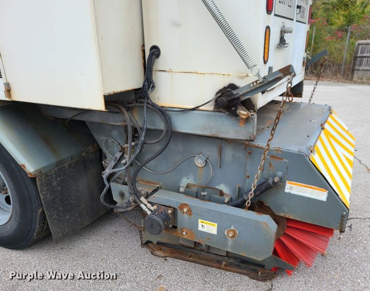 image for item EZ9213 2006 Freightliner Business Class M2 106  street sweeper truck